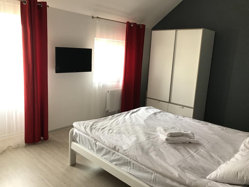 Apartment Zolotoy Bereg 5 Odesa Exterior photo