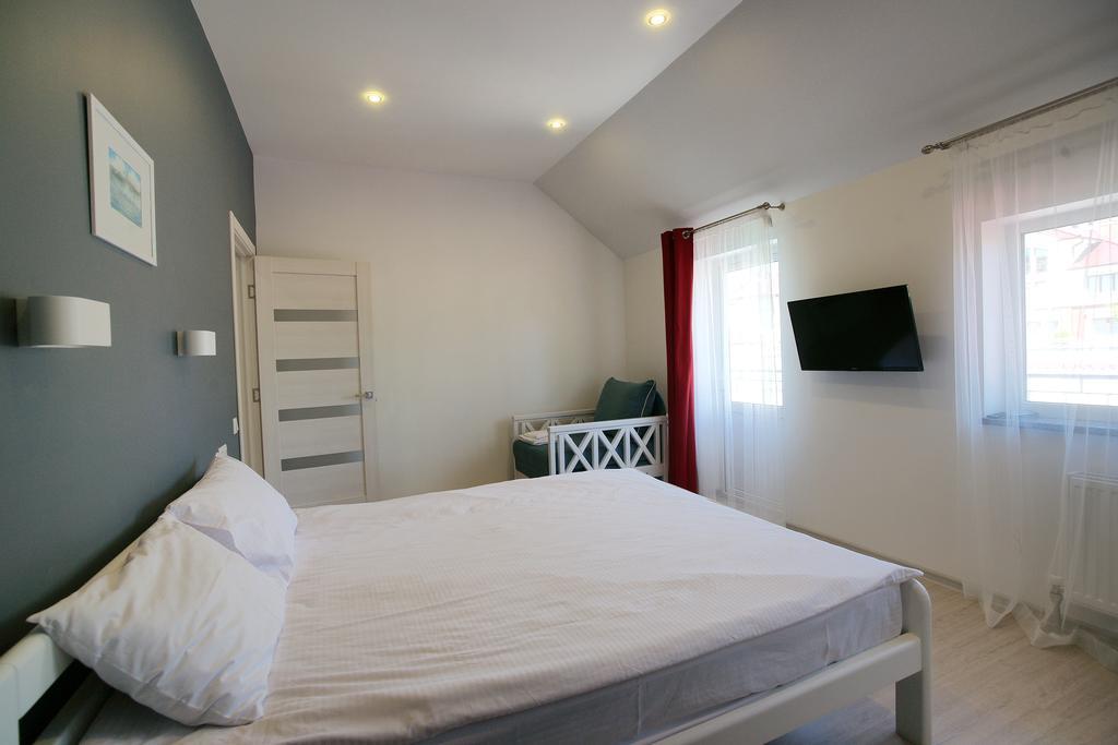 Apartment Zolotoy Bereg 5 Odesa Exterior photo